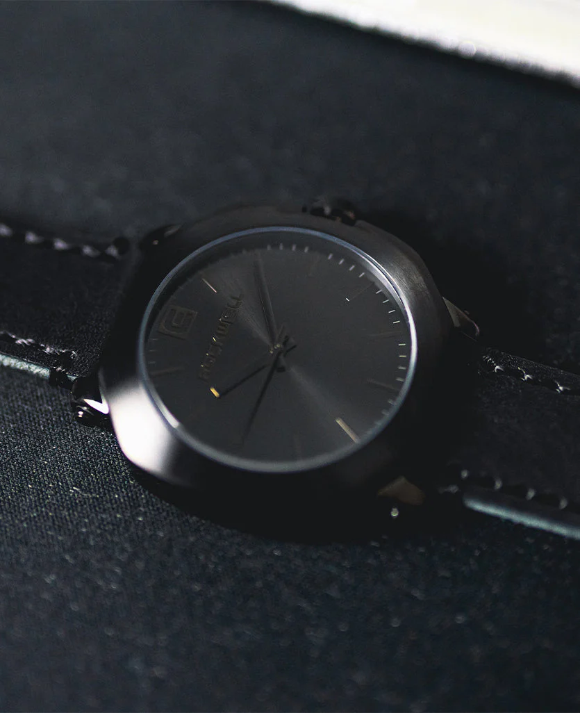 Apex (Phantom Black) Watch - Image 8