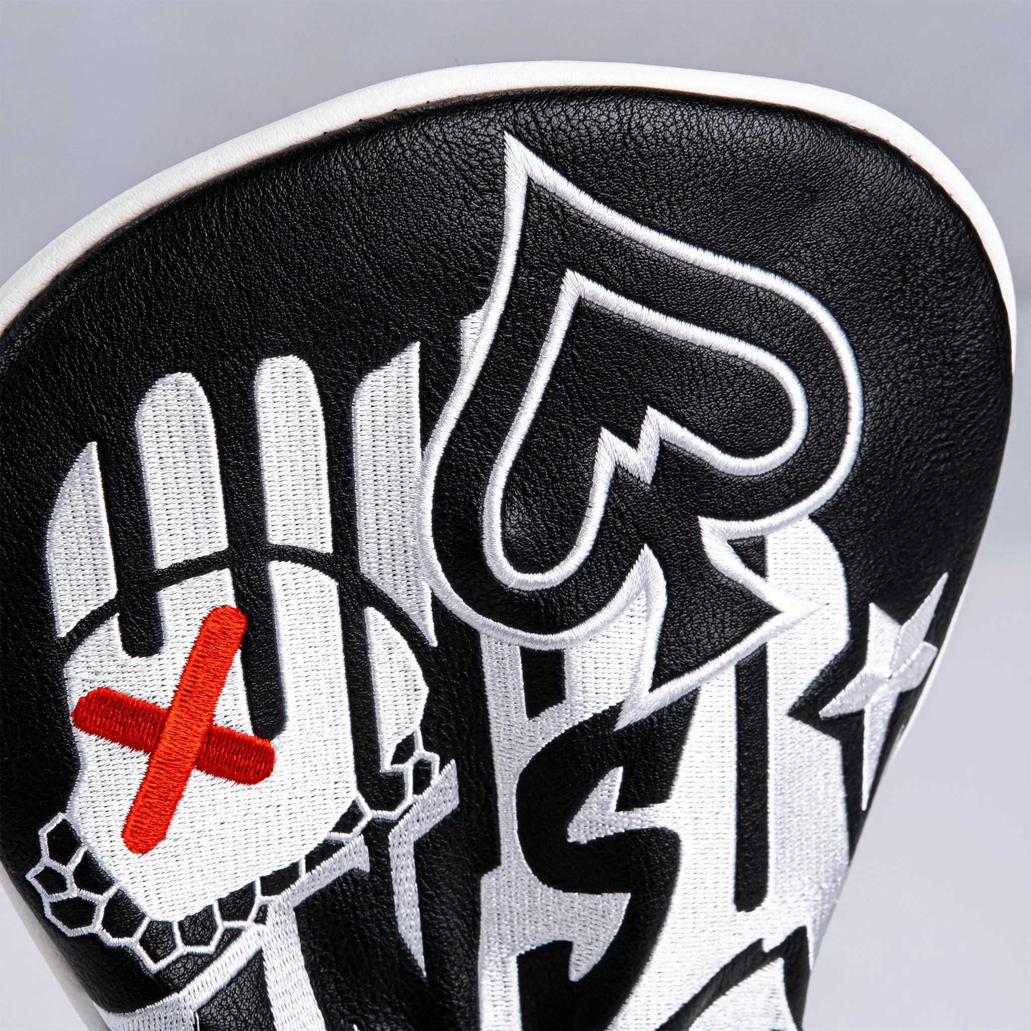 Graffiti - Fairway Cover - Image 7
