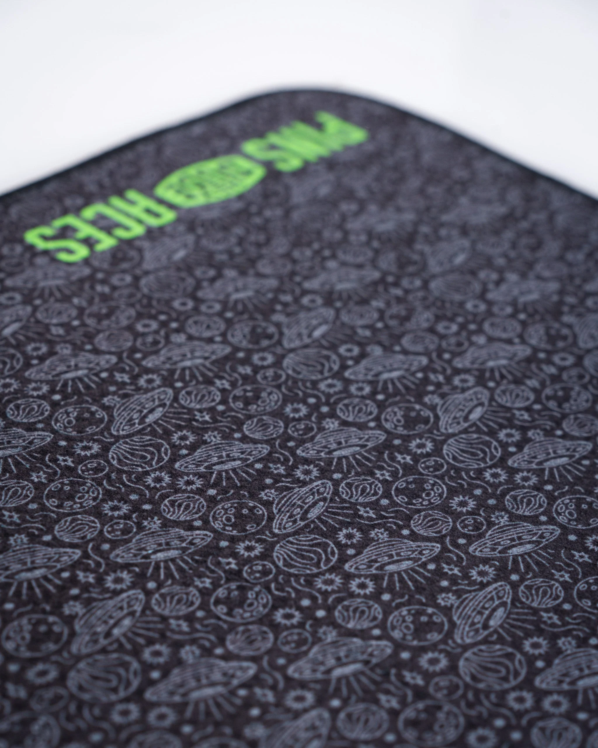 HEYDUDE - Black Hole Towel - Image 12