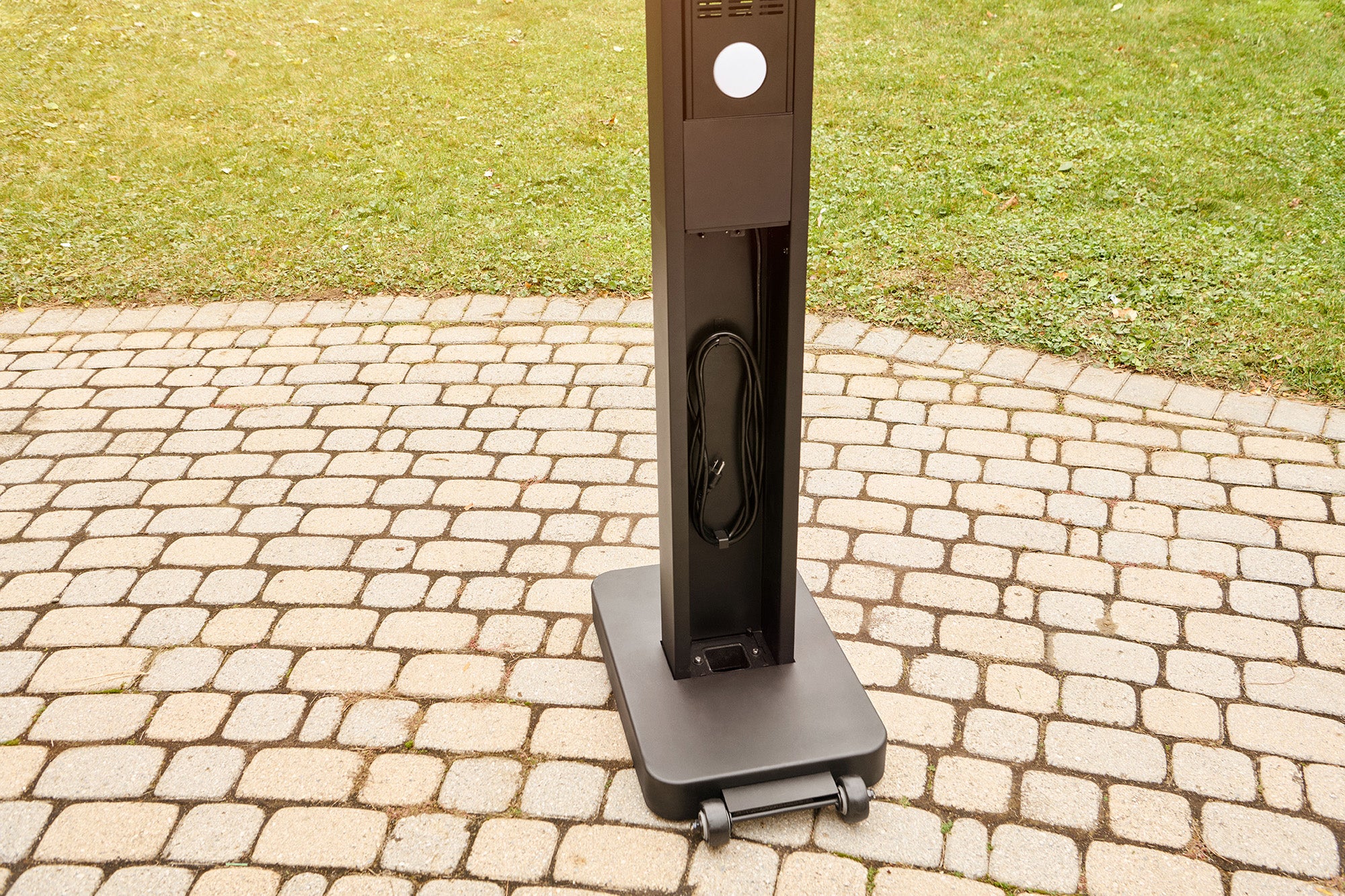 Phantom Freestand Outdoor Electric Infrared Heater - Image 9
