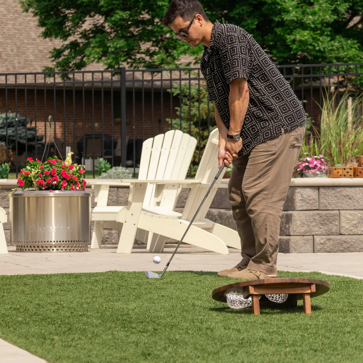 Resin Island Hole Golf Chipping Game & Cornhole - Image 3