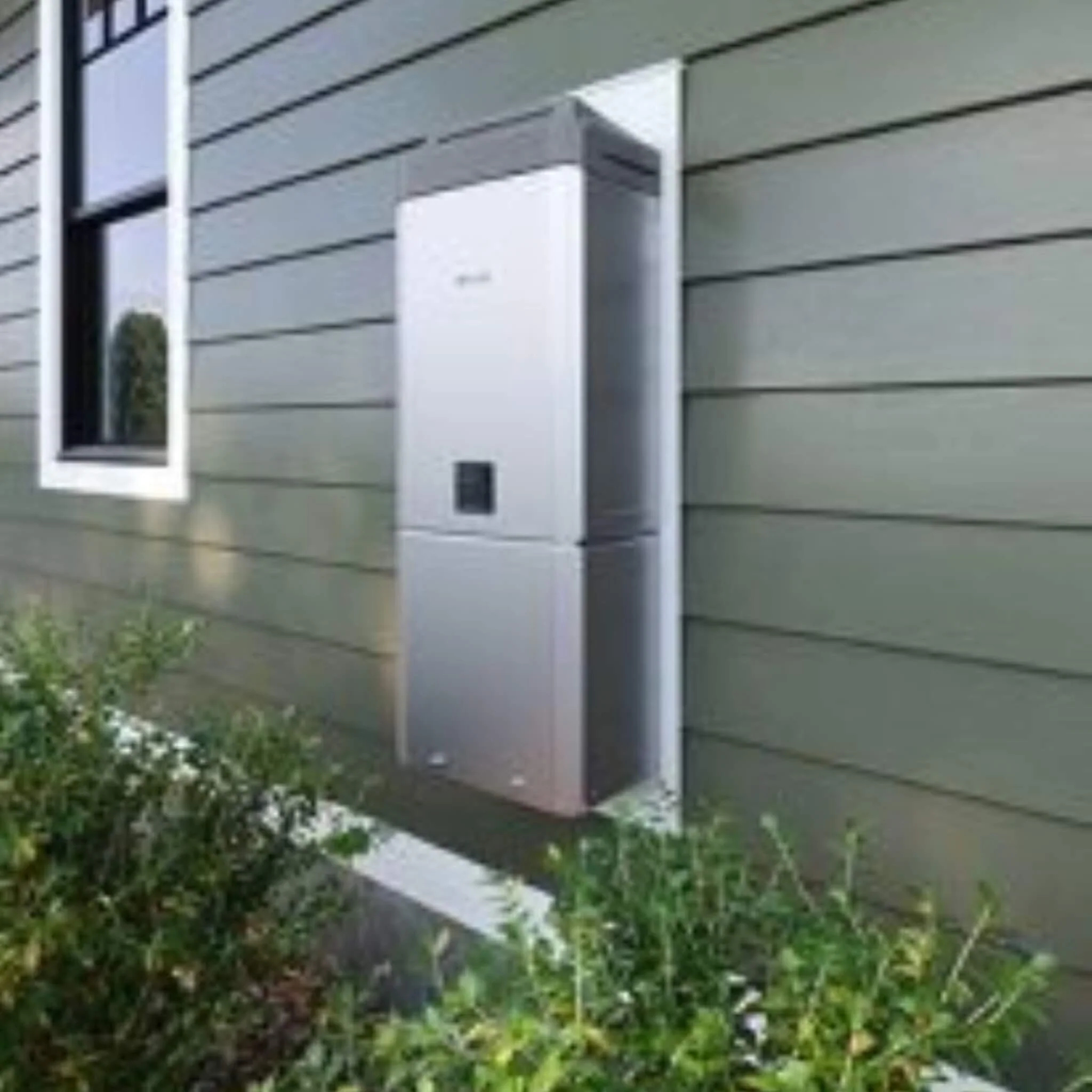 RN 9.0 GPM 166K BTU Condensing Tankless Water Heater with WIFI - Image 4