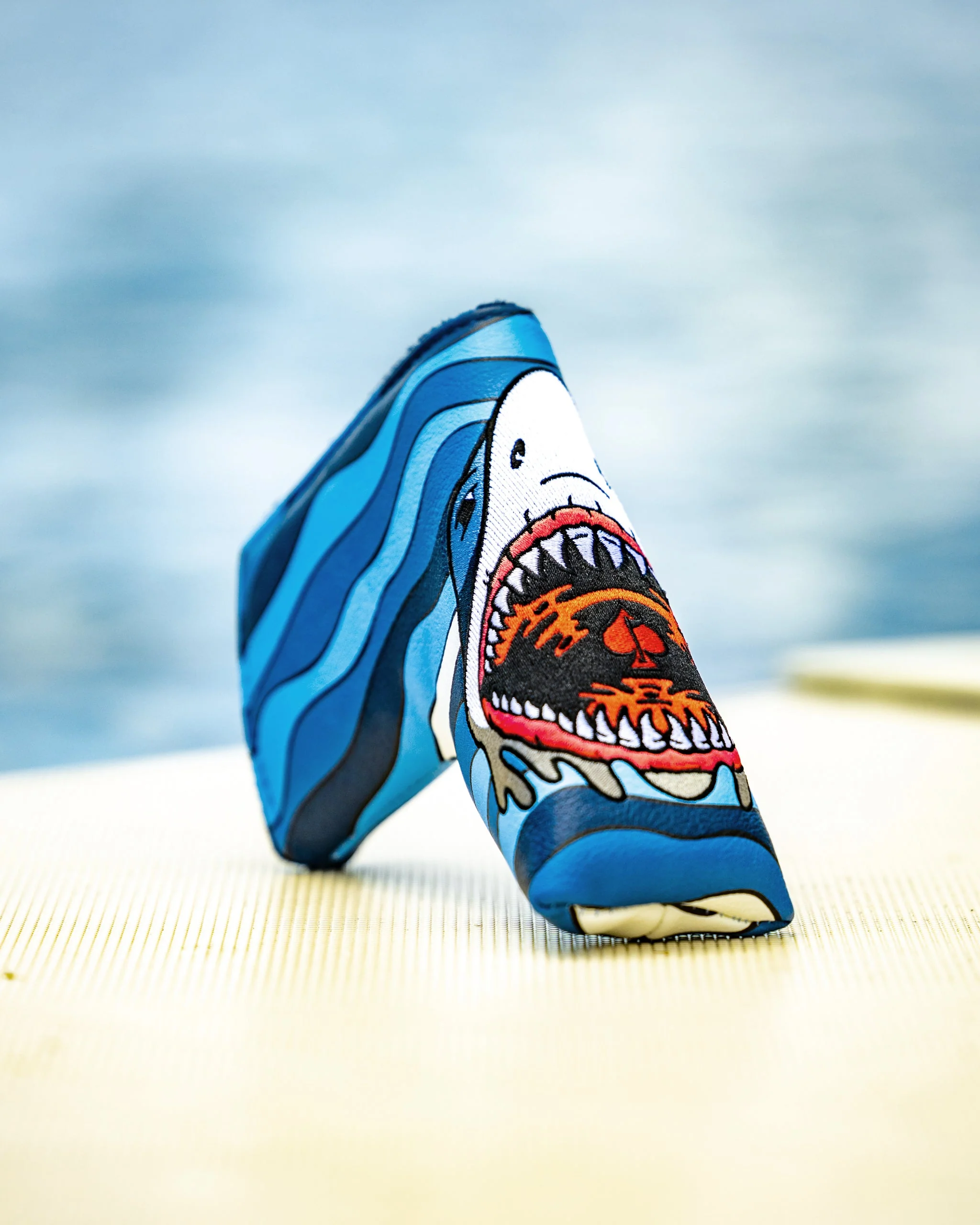 Shark Attack Blade Putter Cover - Image 19